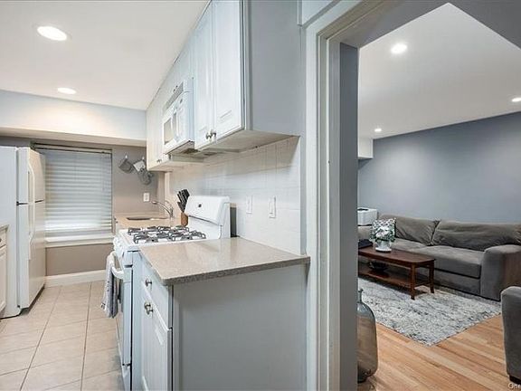 4th image of 36 Westview Ave APT 1G