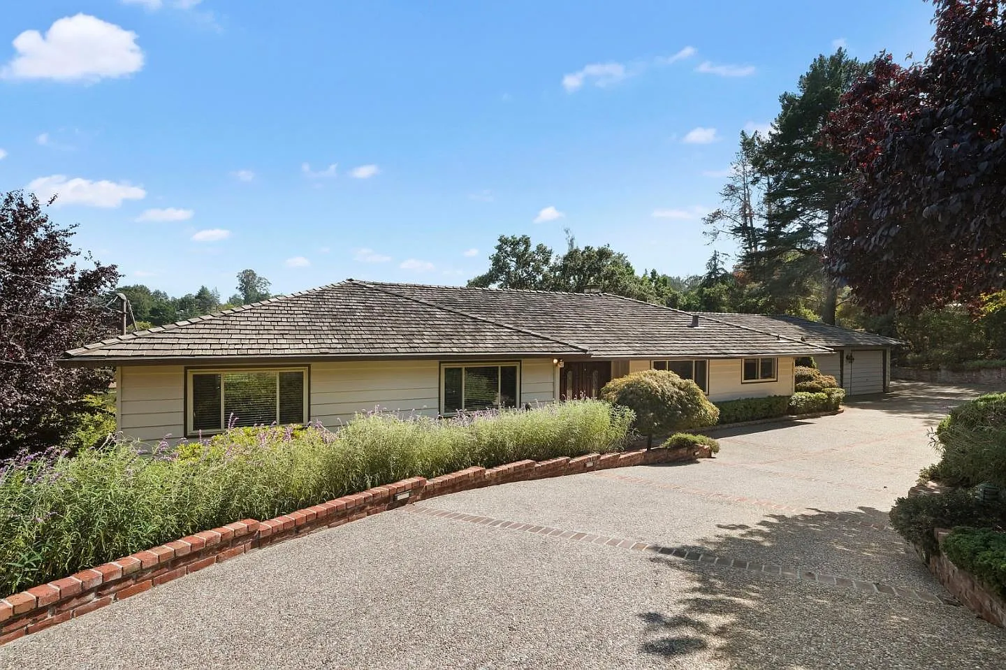1255 La Cumbre Rd photo 1
