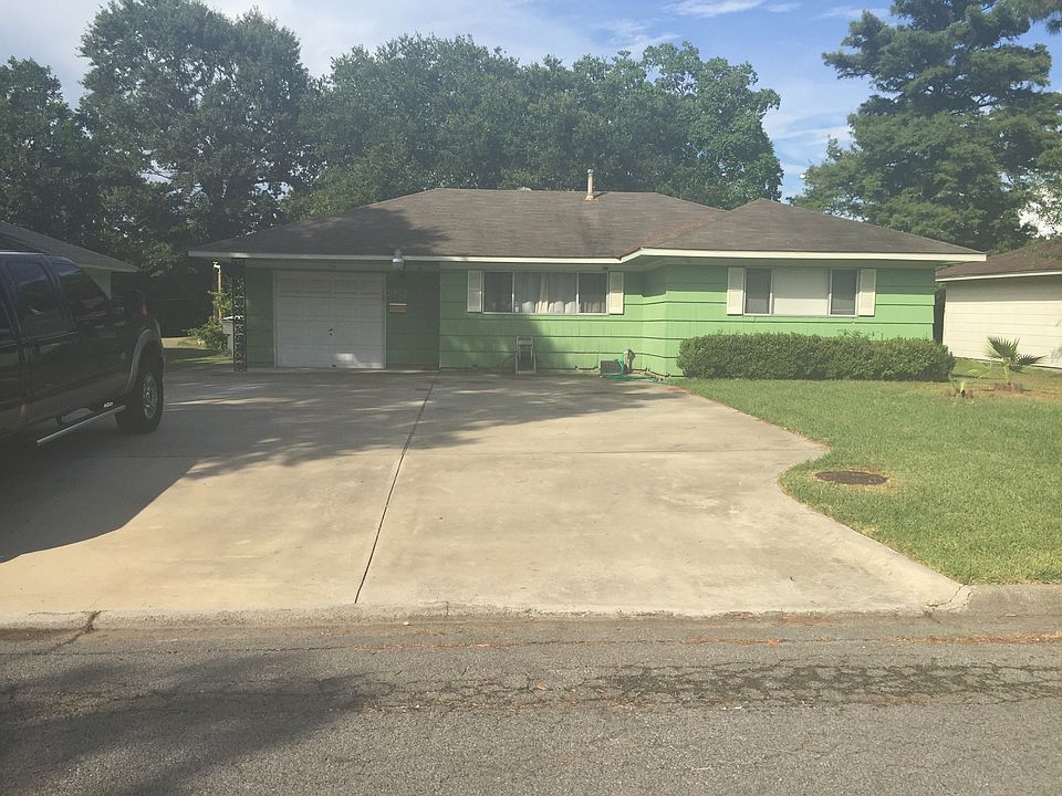 1st image of 3742 Lexington Ave