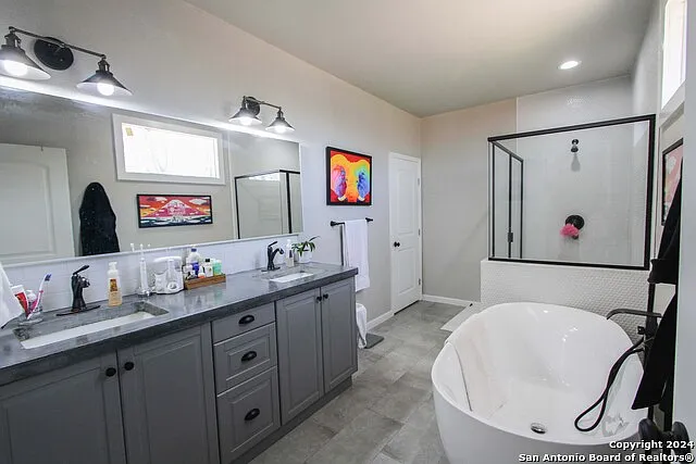 711 W Lullwood Ave — Photo 16