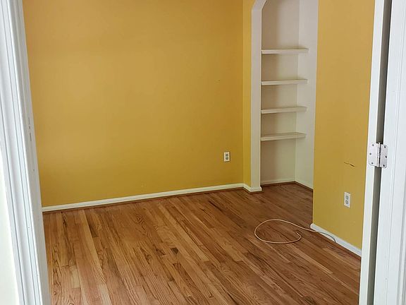 Bonus room. Den or small bedroom