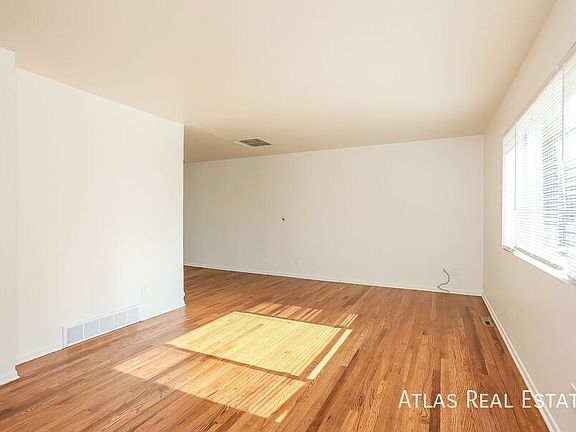 2nd image of 649 Evanston St
