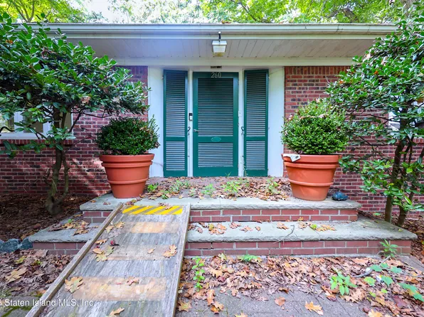 260 Douglas Rd, Staten Island, NY 10304