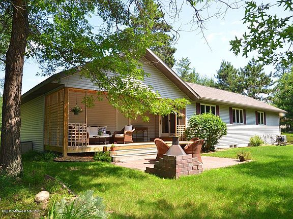 2nd image of 314 Birch Briar Ln