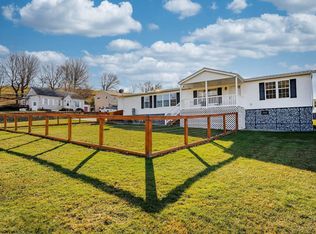 202 Linwood Ave, Terra Alta, WV 26764