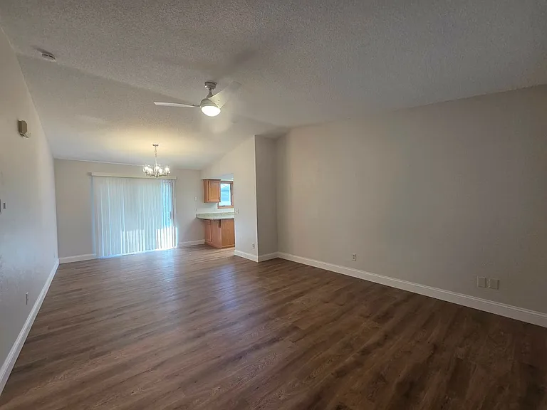 328 S Kiowa Ct — Photo 8