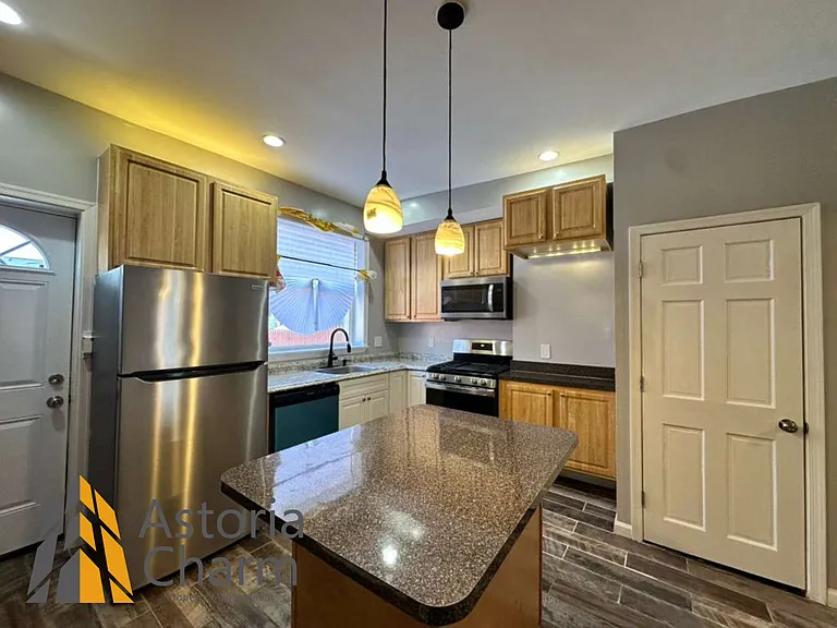 2609 Hampden Ave — Photo 7