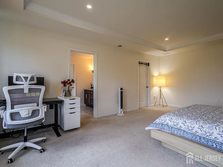 3305 Charleston Dr — Photo 17