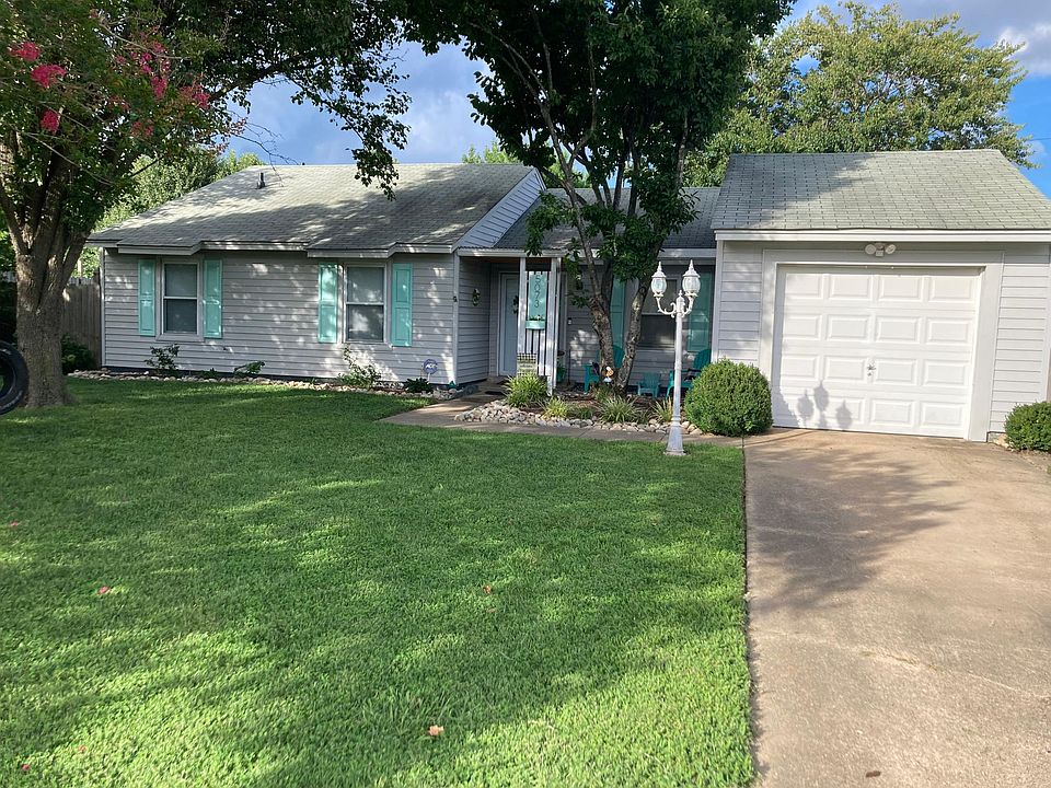 1st image of 5073 Holly Farms Dr
