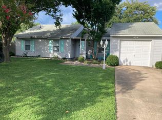 5073 Holly Farms Dr, Virginia Beach, VA 23462