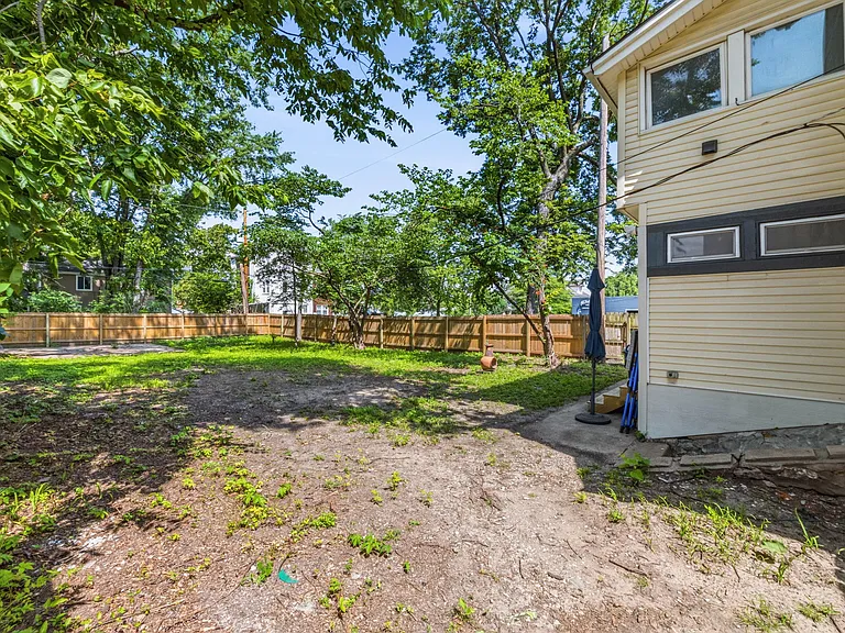 3910 Mercier St #2 — Photo 40