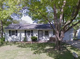 2121 Mitchell Rd, Lawrence, KS 66046