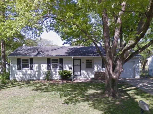 2121 Mitchell Rd, Lawrence, KS 66046