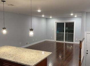 15 N 6th St, Newark, NJ 07107