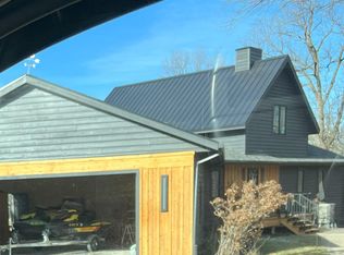 17049 Lakewood Dr, Spirit Lake, IA 51360