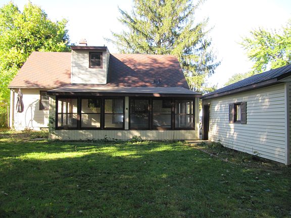 2nd image of 4210 Lester Dr NE