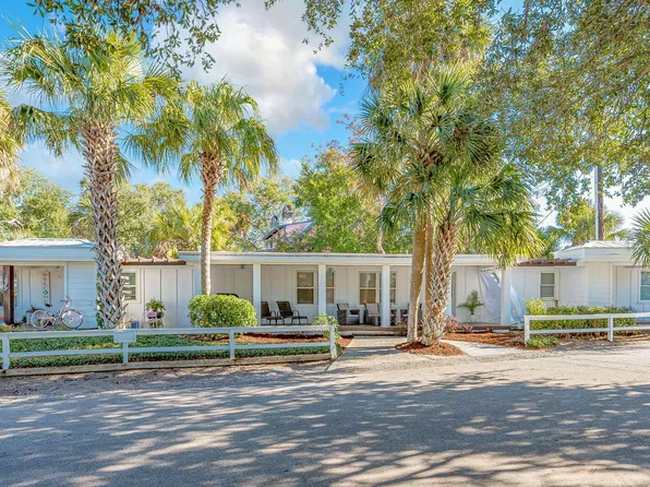 1 12th Ave, Isle Of Palms, SC 29451