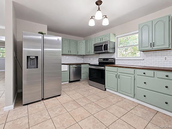 2nd image of 1065 Udall Road