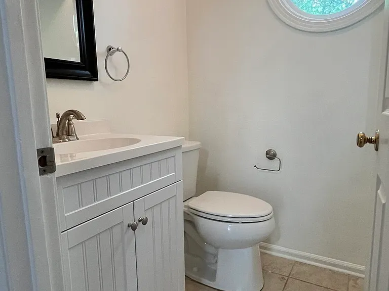 2429 Avenham Ave SW #7 — Photo 3