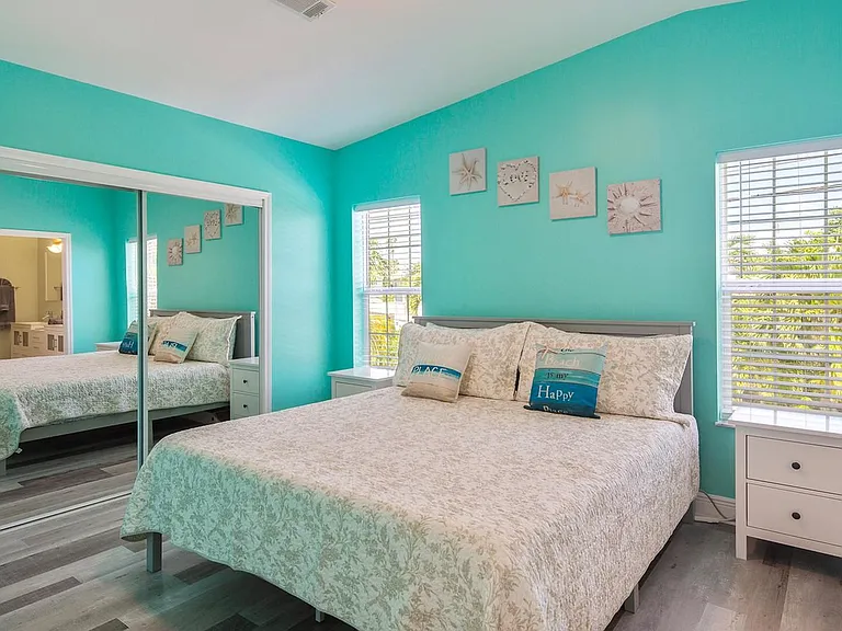 32 Beach Dr — Photo 22