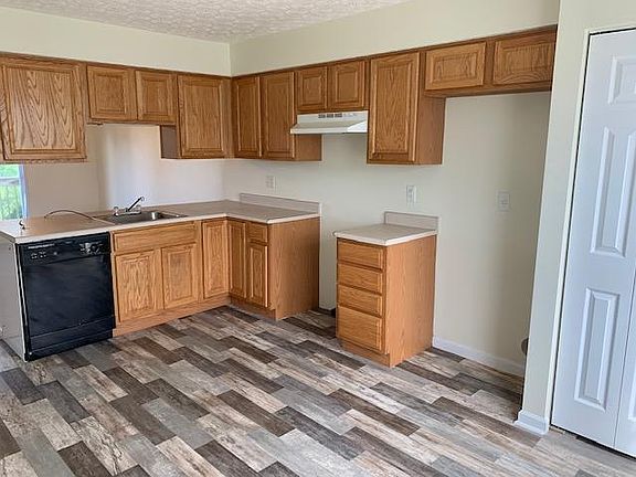 5th image of 5906 Abernathy Ln