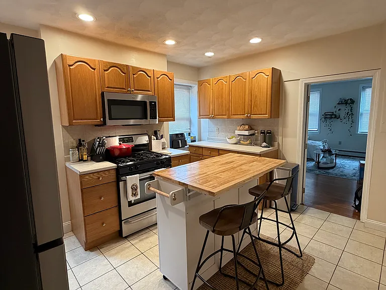74 N Margin St #4 — Photo 7