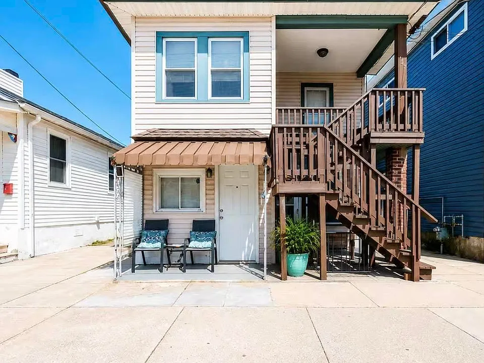 129 N Oxford Ave