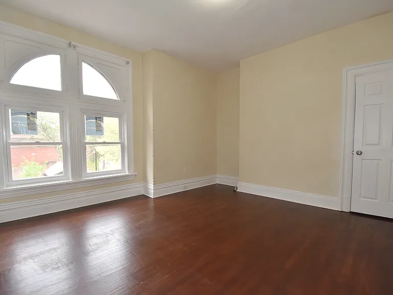 1005-1 Sheffield St — Photo 14