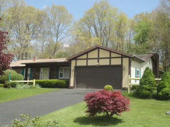 12 Kevin Cir, Oil City, PA 16301
