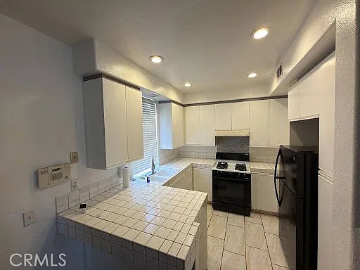 2 bed, 2.5 bath, 1244 sqft, $2,850 — Photo 3