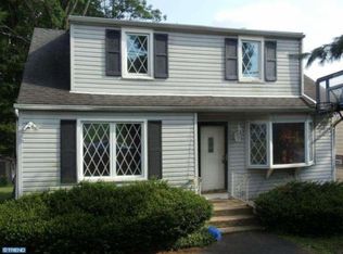 1591 Fitzwatertown Rd, Willow Grove, PA 19090