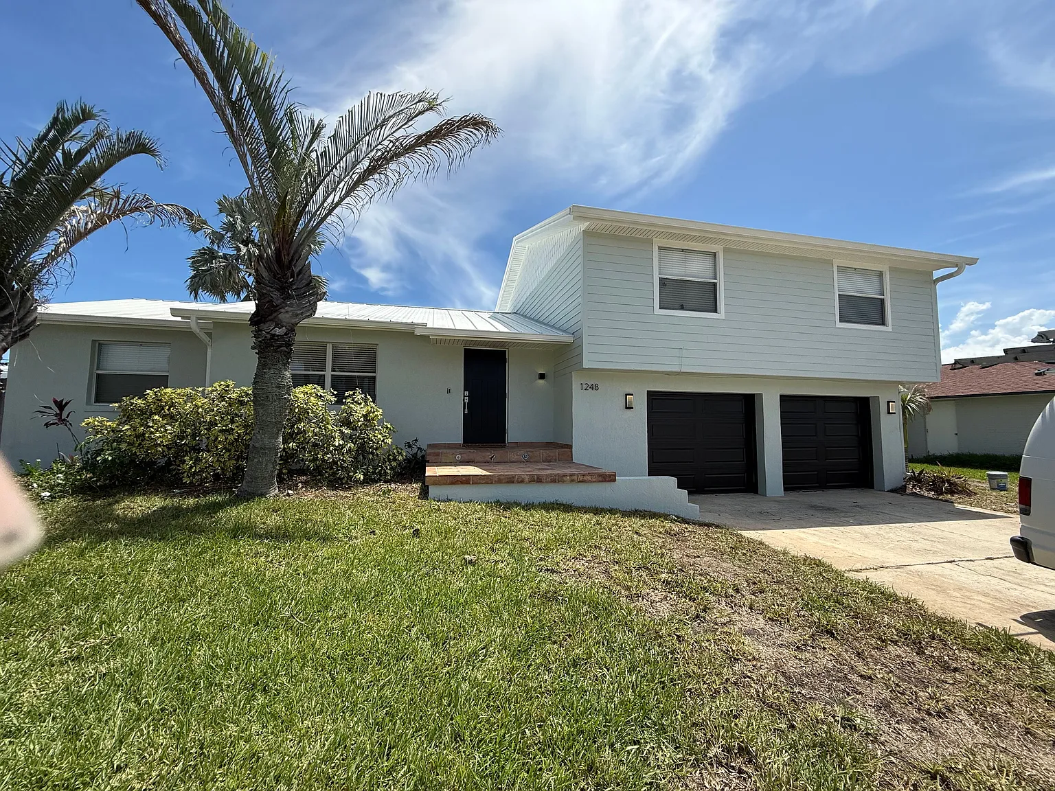 4 bed, 2.5 bath, 1942 sqft, $3,550 — Photo 2