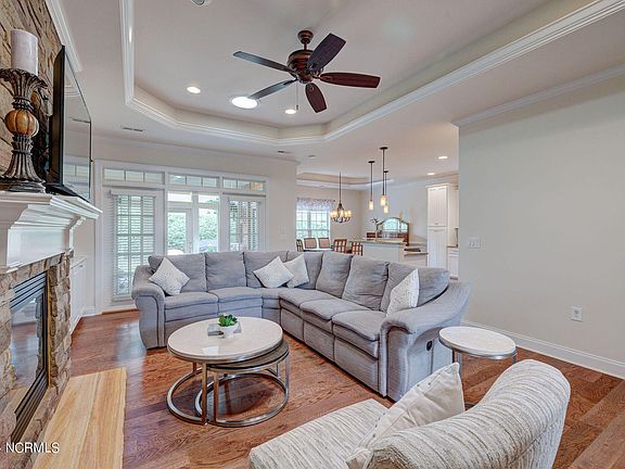 5th image of 3689 Anslow Drive
