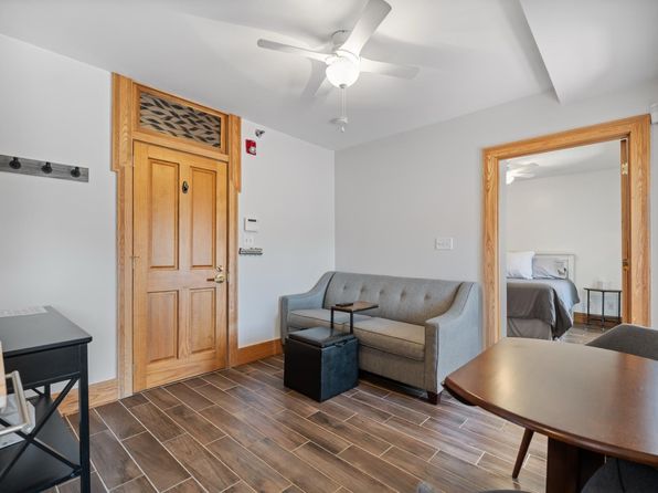 1 Park Ave UNIT 404, Winona Lake, IN 46590