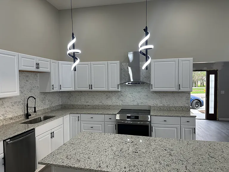 8885 Peters Rd — Photo 8