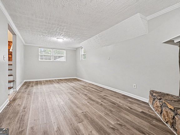 3rd image of 4132 Macduff Dr