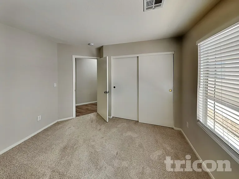 7833 Flagler St — Photo 11