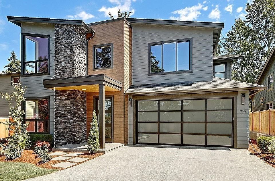 1st image of 710 8th St S