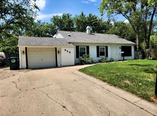 908 S Park Blvd, Streamwood, IL