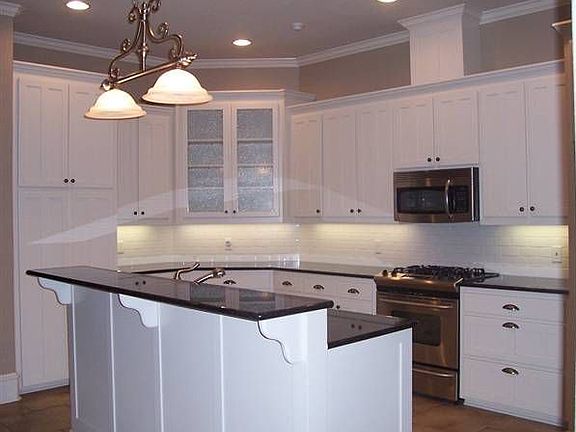 3rd image of 105 Chinquapin Ct