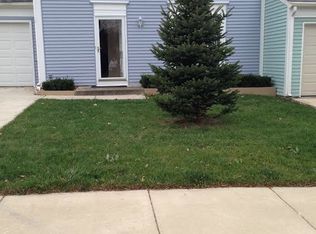 29W426 Tanglewood Ln, Warrenville, IL 60555