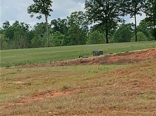 901 Indigo Bunting Rd, Statham, GA 30666