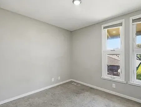 3 bed, 1.5 bath, 1213 sqft, $3,300 — Photo 4