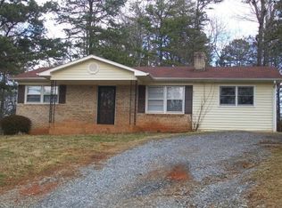 106 Fritz Dr, Grover, NC 28073
