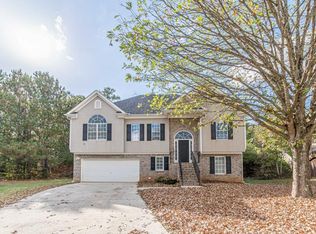 6781 Oakleigh Ct, Rex, GA 30273