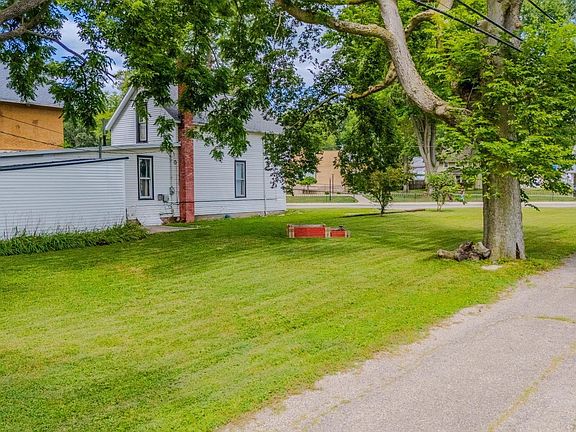 5th image of 234 Falls Ave