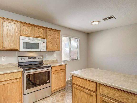 5th image of 8463 W Forest Grove Ave