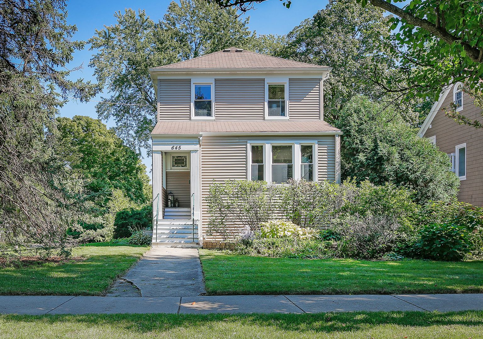 645 Pleasant Ave, Glen Ellyn, IL 60137 Zillow