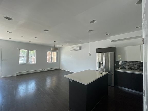 2nd image of 30 28th Ave #1A