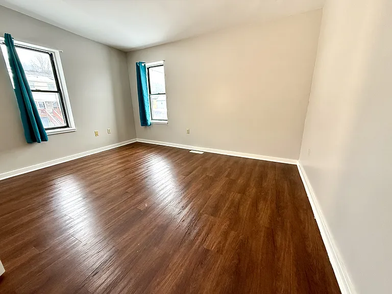large master bedroom